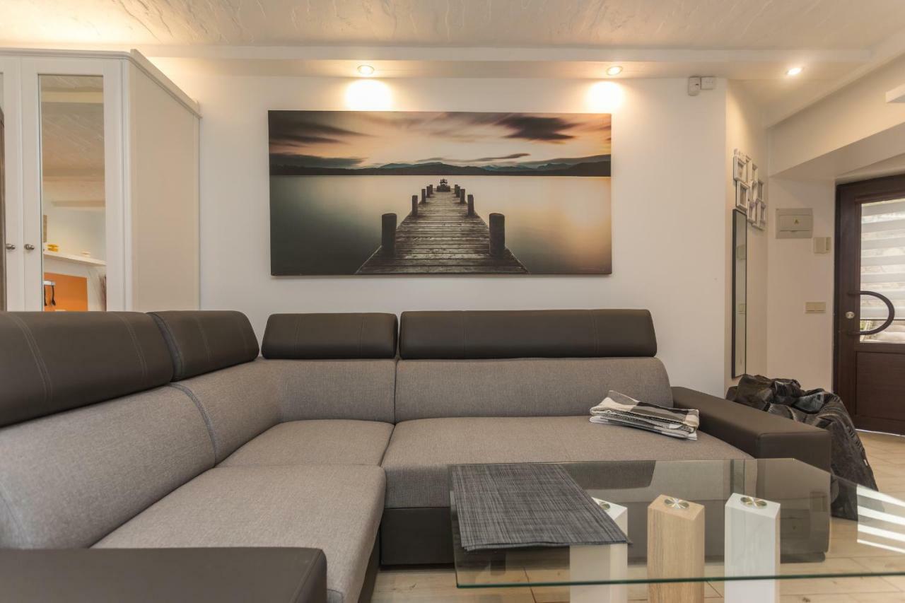 Trys Apartamentai Palanga Exterior photo